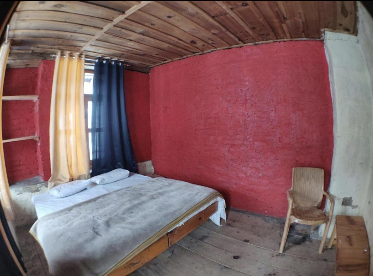 Holy Cow Cafe & Beds Hotel Kalgha Luaran gambar