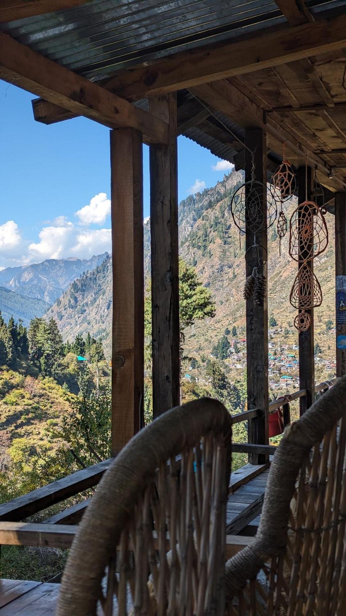 Holy Cow Cafe & Beds Hotel Kalgha Luaran gambar